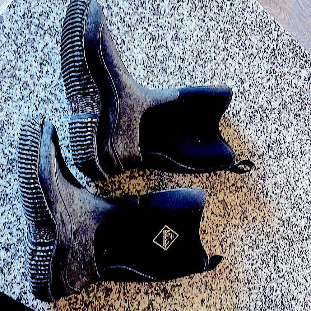 Like new muck brand all weather rain/snow boots